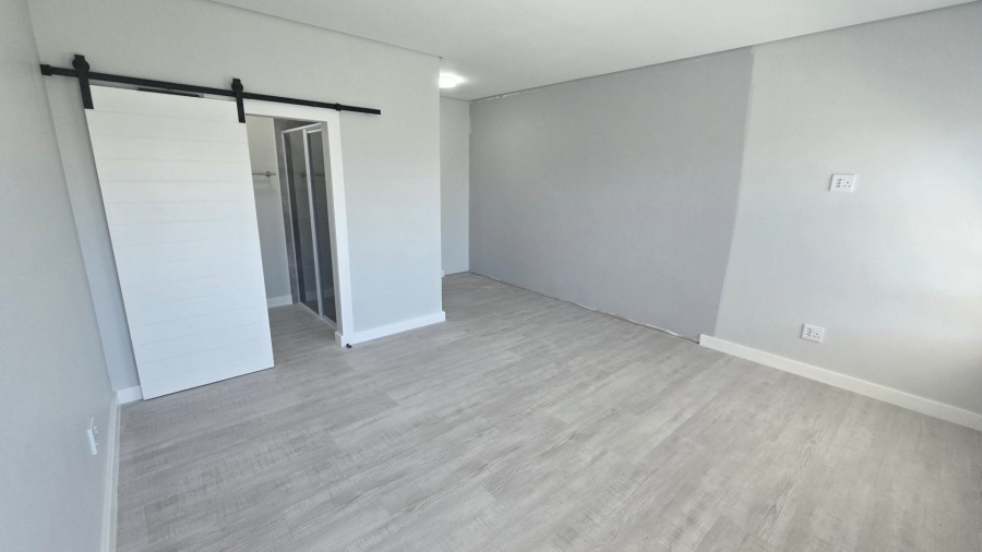 4 Bedroom Property for Sale in Franskraal Western Cape